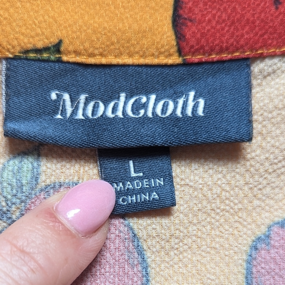 Modcloth V-Neck Red Apple Print Orange Short Tie Sleeve Blouse Size Large EUC - Picture 7 of 9